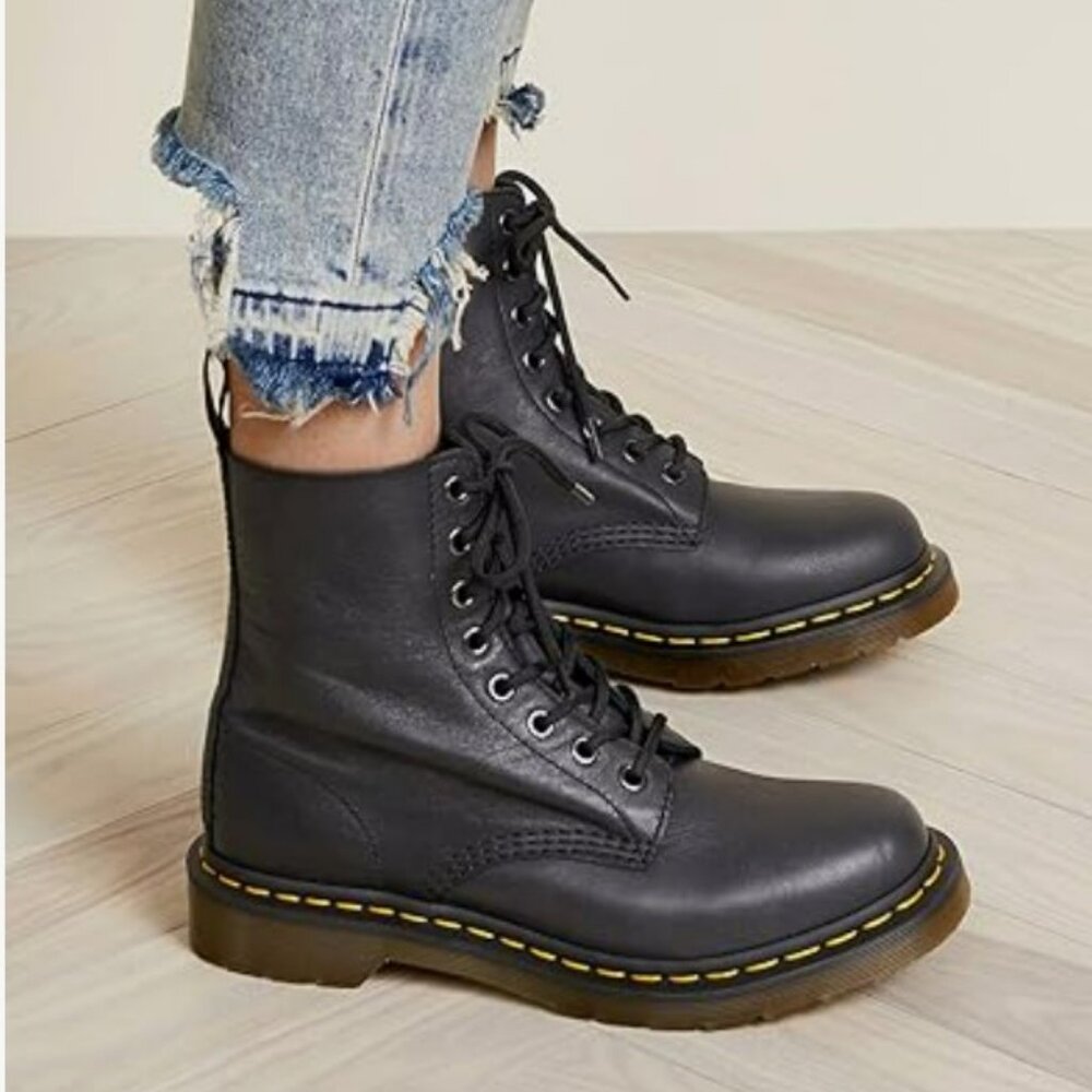 Dr. Martens Pascal Combat Boots – Black Leather Lace-Up, Size 5